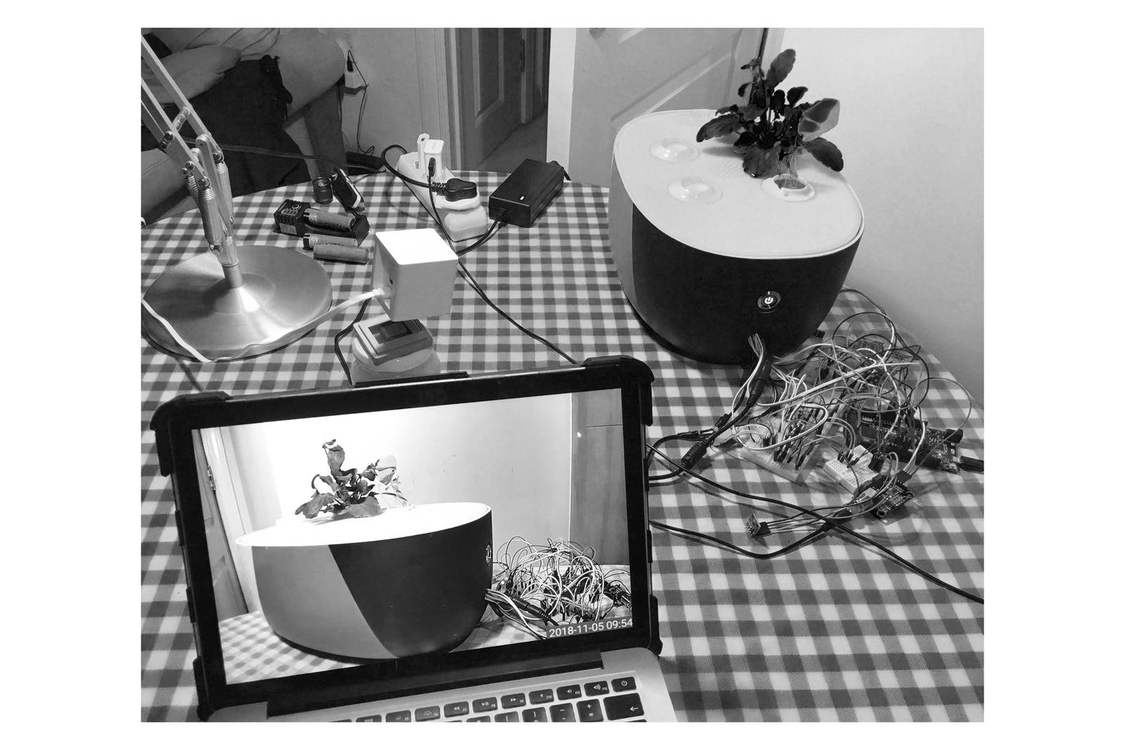 Work in progress photos of Aéropot development